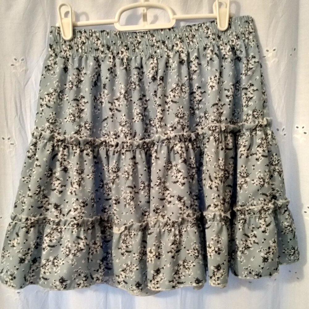 Blue floral, romwe skirt